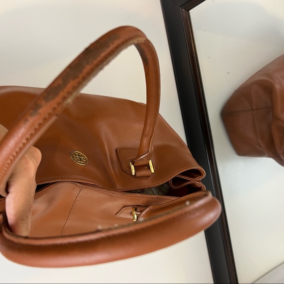 Tory Burch Robinson Brown Leather Large Tote Bag - Picture 11 of 16